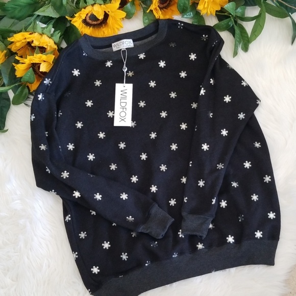 ❤️SOLD❤️ Wildfox Shimmery Snowflakes Road Trip Pullover - Picture 2 of 4